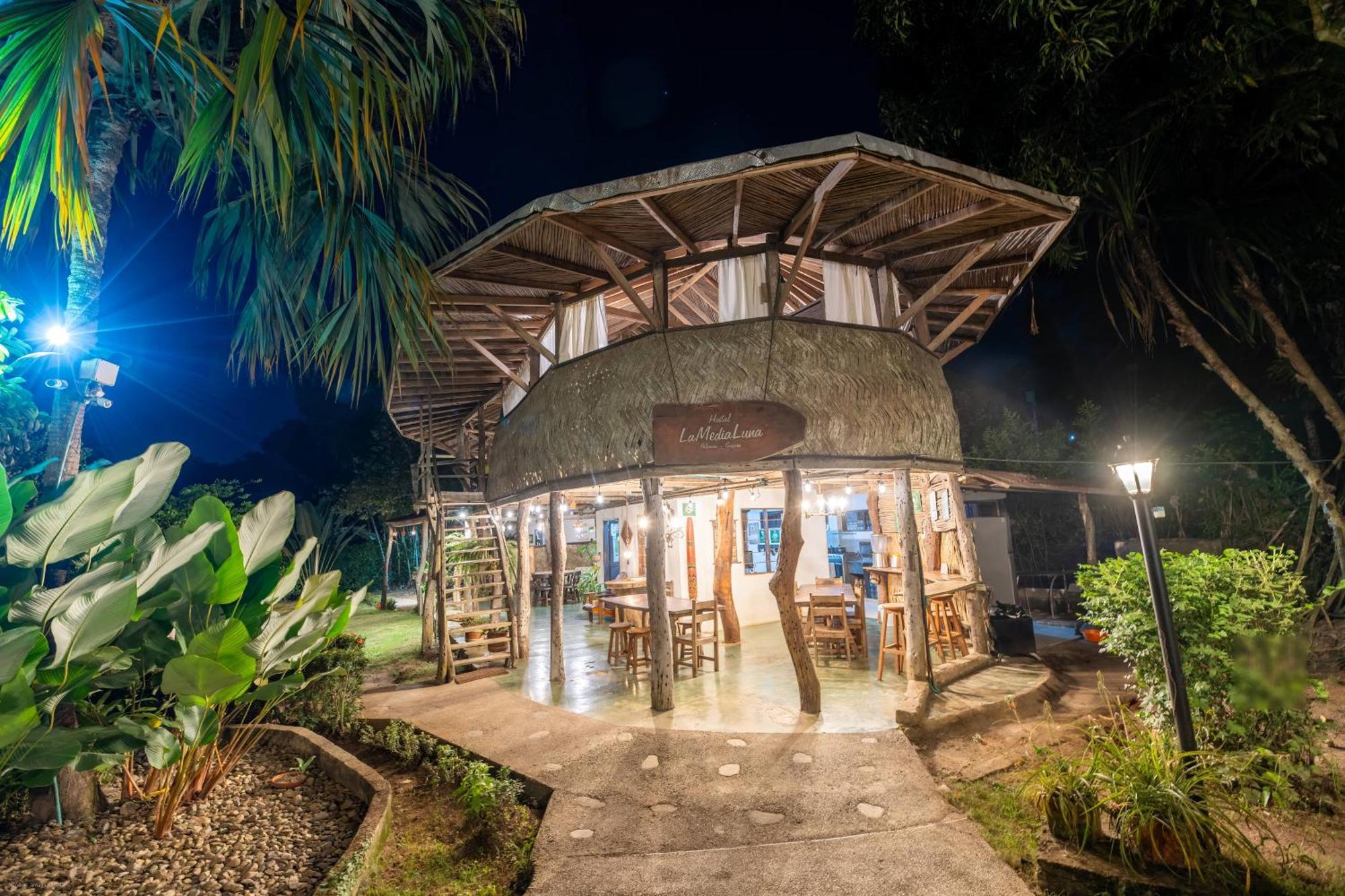 Hostal La Media Luna Palomino Exterior photo